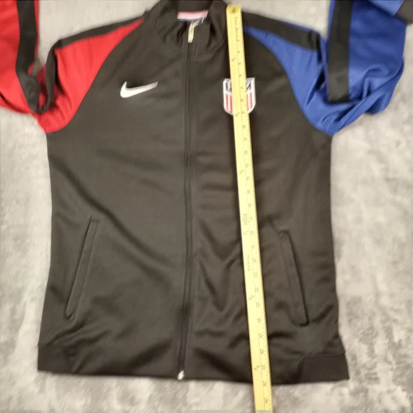 Nike Men's Black, Red, and Blue USA Jacket Size Large - Picture 14 of 16